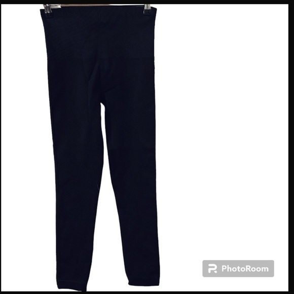 Spanx Black Pull On Skinny Pull On Leggings Size Medium. - Picture 2 of 5